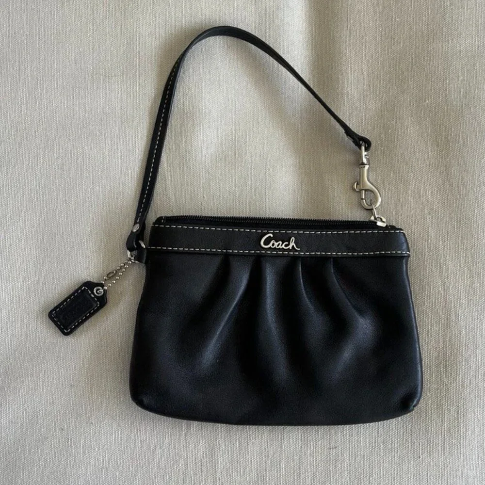Coach Leather Wristlet Black